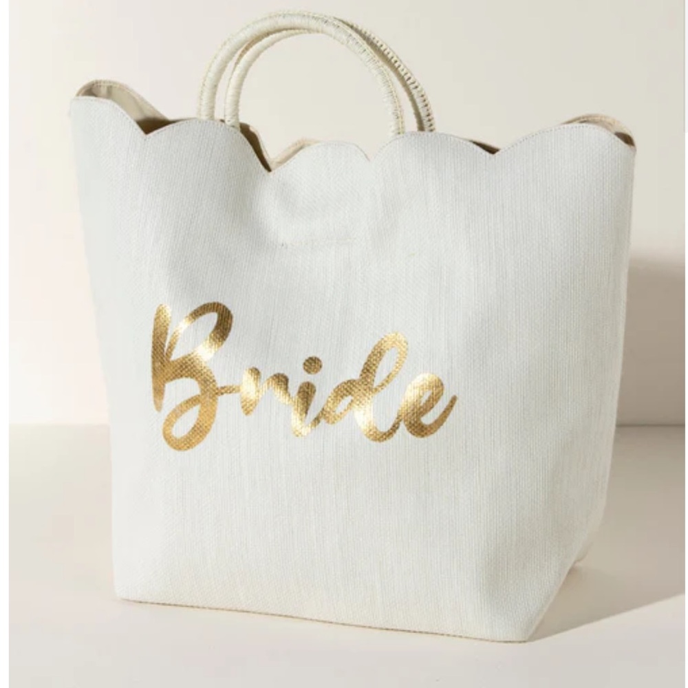 SHIRALEAH "BRIDE" SCALLOPED EDGE TOTE, IVORY